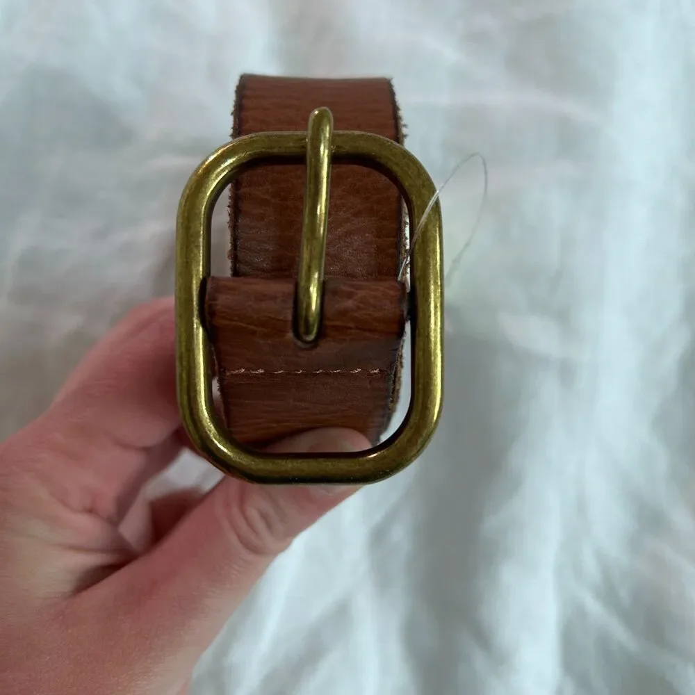 Gap Brown Cognac Leather Belt Medium Gold Buckle NWT 100% Leather